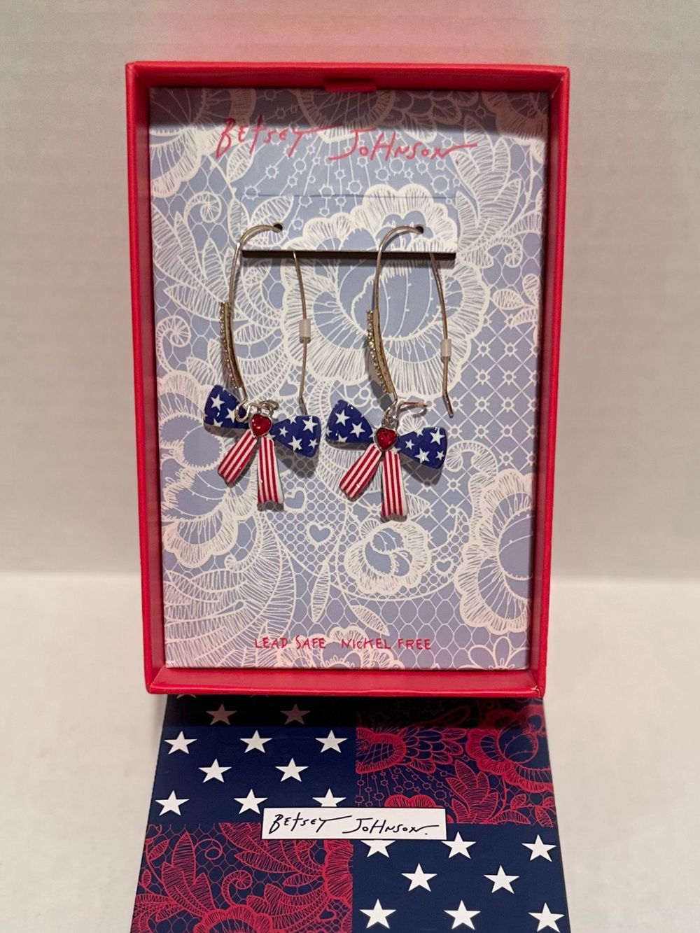 Betsey Johnson NWT Gold Plated Americana Bow Dangle Earrings